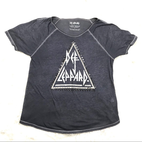 Lucky Brand Tops - Lucky Brand Def Leppard Large Thin T Shirt Studded